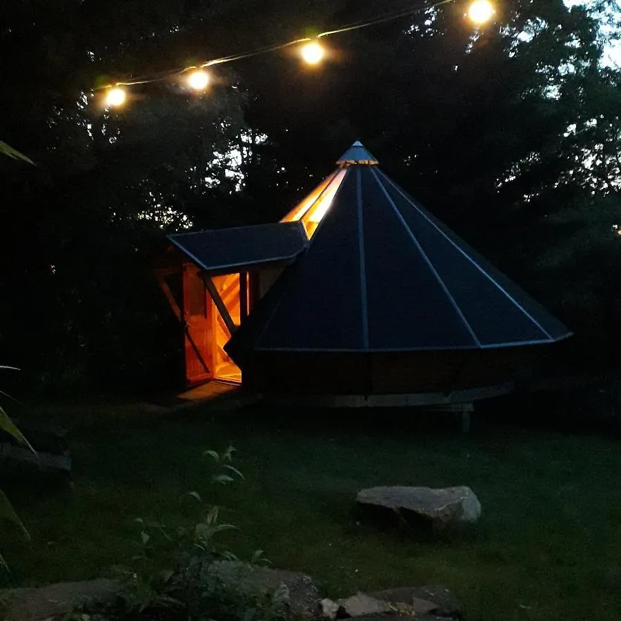 Отель Tipis Du Petit Buisson Saint-Antonin-de-Lacalm Франция